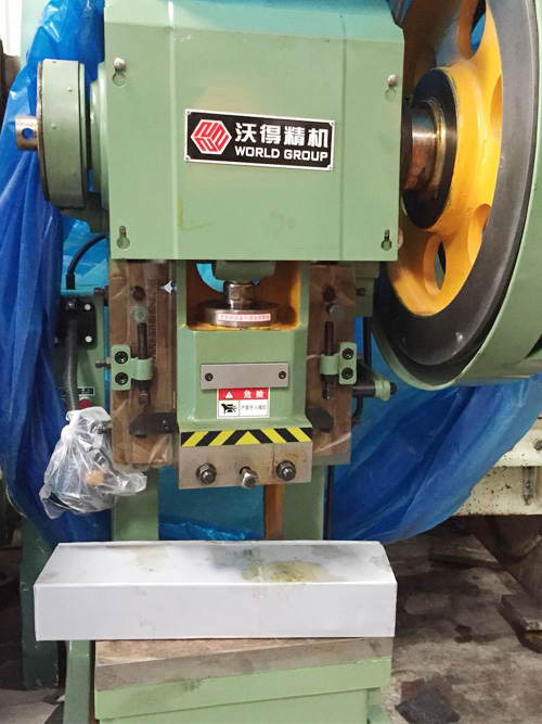 沃得精机冲床J23-16T