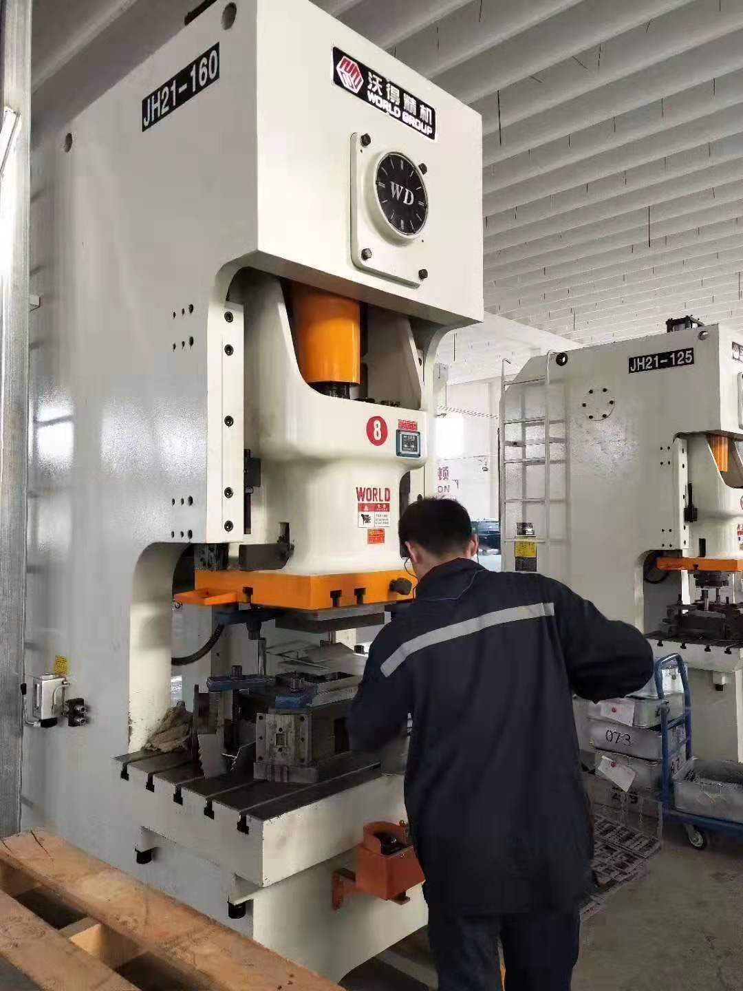 沃得冲床JH21-160T